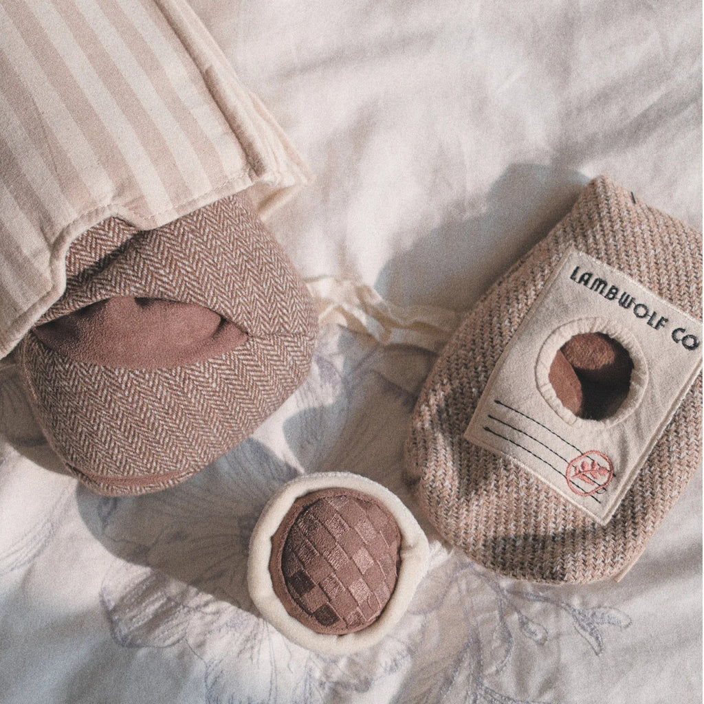 Rye Enrichment Dog Toy