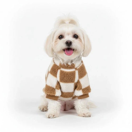 Checkered Fleece Dog Jacket – Bold Style and Warmth for Winter Walks